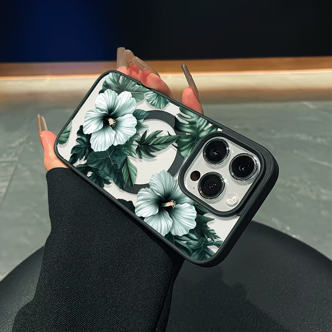 Green Floral Print Phone Case  - огляд і ціна Apple Iphone 15 Pro Max
